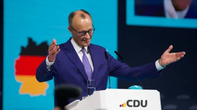 Almanya Başbakanı Friedrich Merz, İran-İsrail gerilimi hakkında yaptığı açıklamalarla adeta