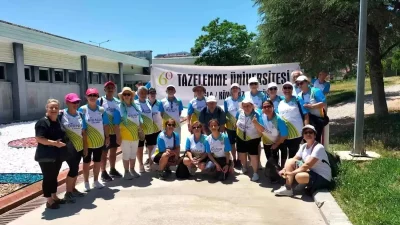 Muğla'nın Köyceğiz ilçesinden 60 yaş üstü öğrenciler, Isparta'da düzenlenen 5.