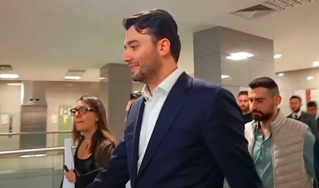 İstanbul Büyükşehir Belediyesi (İBB) görevinden uzaklaştırılan tutuklu başkan Ekrem İmamoğlu’nun