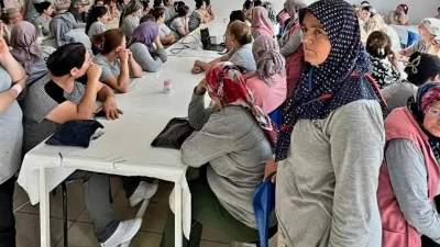 Çanakkale'nin Gelibolu ilçesinde faaliyette olan tekstil fabrikasındaki kadınlara kanserin belirtileri