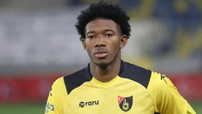 TFF 1. Lig ekiplerinden İstanbulspor’un yıldız oyuncusu Gaoussou Diarra, kariyerinde