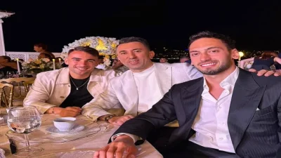 Milli futbolcu Hakan Çalhanoğlu, Galatasaray'a transfer sürecine ilişkin sorulan soruya