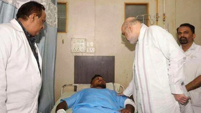 Hindistan’da 265 kişinin hayatını kaybettiği uçak kazasından kurtulan tek kişi