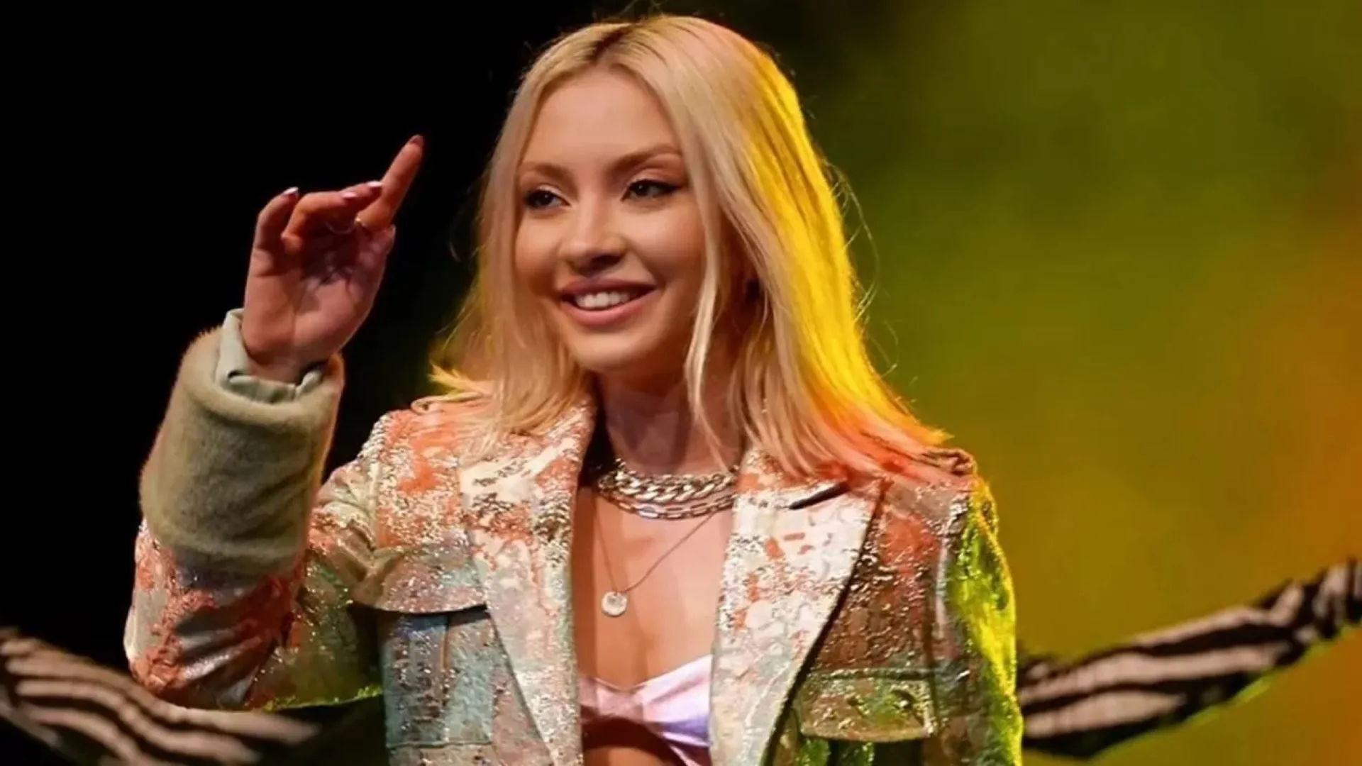 Ece Seçkin kimdir? Türk pop müziğinin enerjik yıldızı Ece Seçkin’in