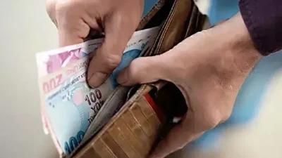 Emekli promosyonları Temmuz zammı öncesi rekor seviyelere ulaştı. Bankaların sunduğu