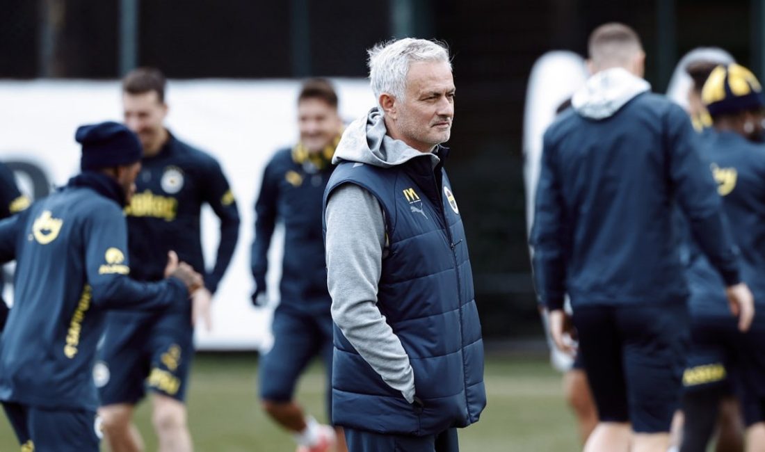 Fenerbahçe transferde temmuz ayına odaklandı. Mourinho’nun planı hazır, Sancho’dan Uğurcan’a