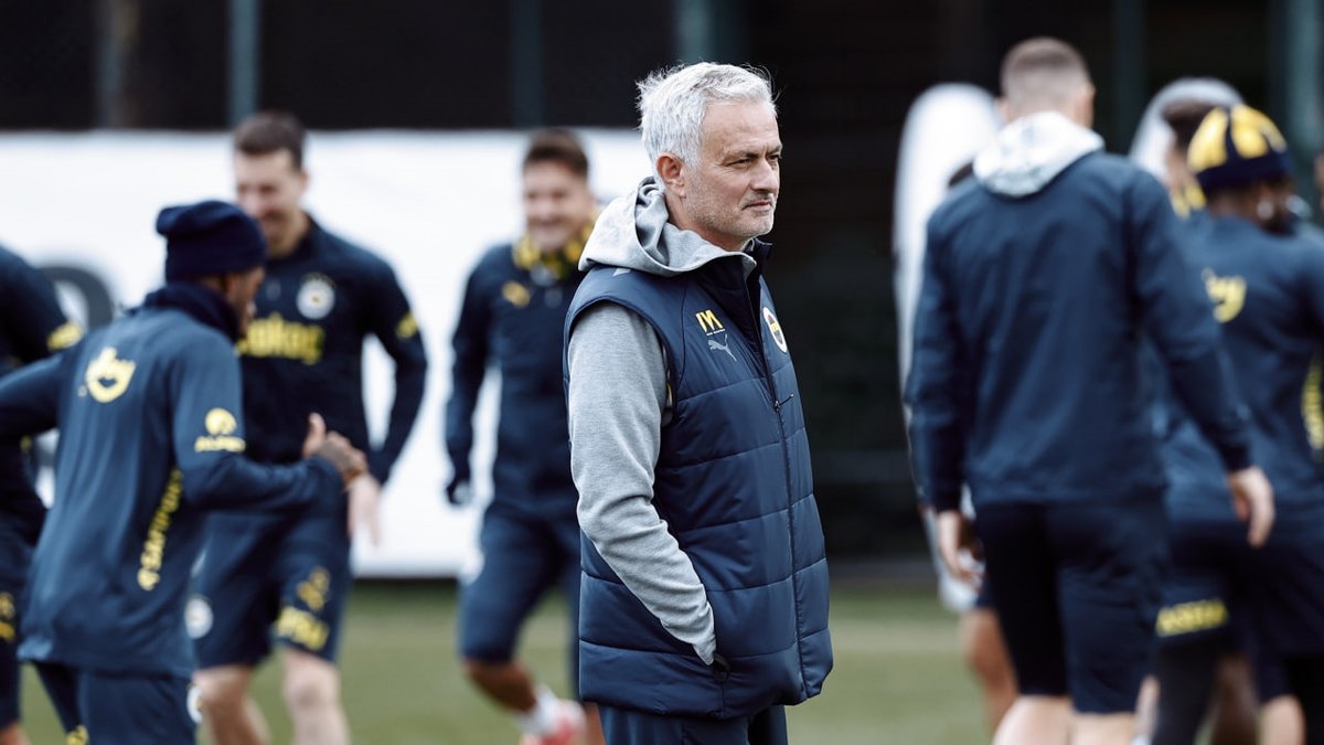 Fenerbahçe transferde temmuz ayına odaklandı. Mourinho’nun planı hazır, Sancho’dan Uğurcan’a