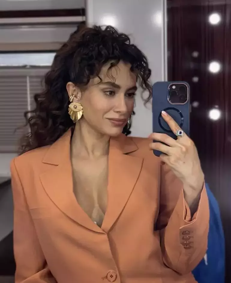 Hande Doğandemir eski sevgilisine mi döndü? 'Keyfimiz yerinde' sözleri aşkı itiraf mı?