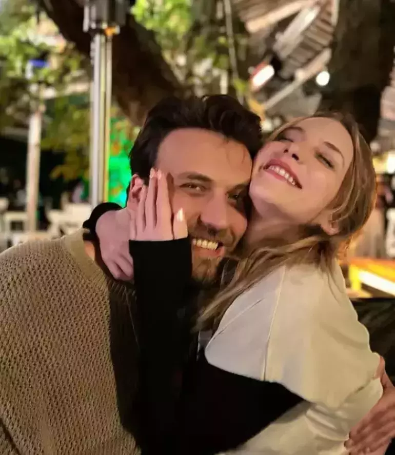 Hayal Köseoğlu Hastalığını İlk Kez Açıkladı: “10 Yıldır Mücadele Ediyorum”