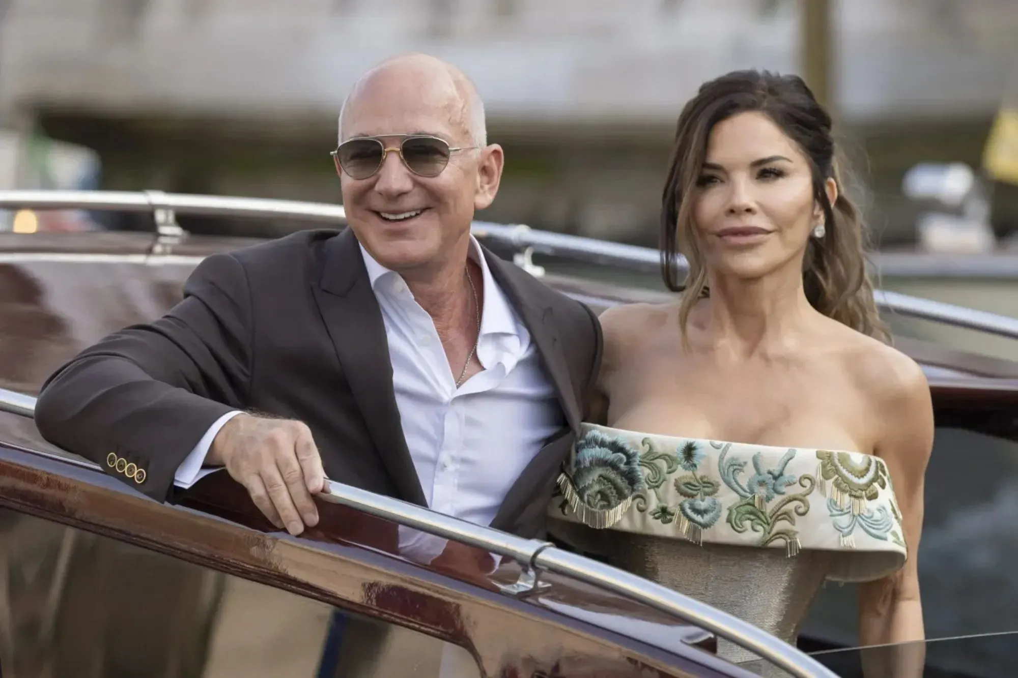 Lauren Sanchez kimdir? Jeff Bezos'un eşinin gazetecilikten pilota, uzay yolculuğundan