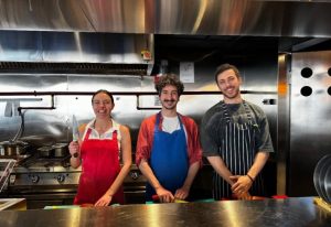 Tabii platformunda yayınlanacak Leyla Hali dizisi, yetimhanede büyüyen Leyla’nın restoran