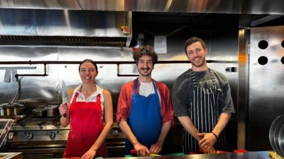 Tabii platformunda yayınlanacak Leyla Hali dizisi, yetimhanede büyüyen Leyla’nın restoran