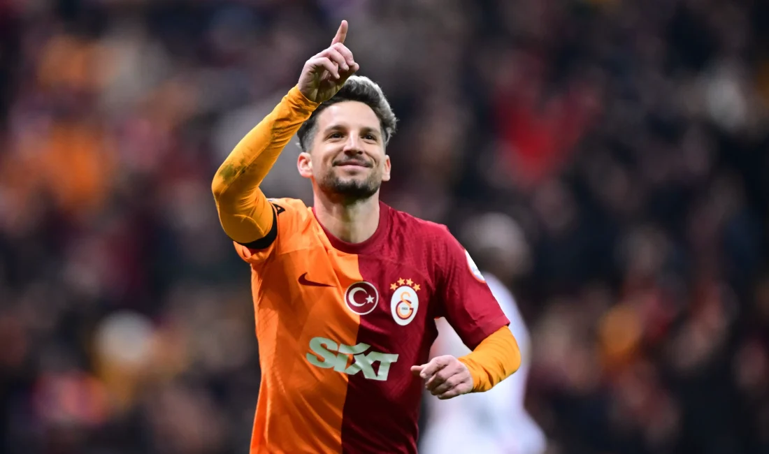 Mertens futbolu bırakıyor! Yıldız futbolcu jübile maçında sahaya son kez