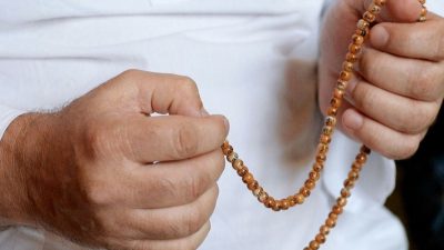 Muharrem ayında çekilecek tesbihler, hangi zikirler okunur, kaç defa okunmalı,