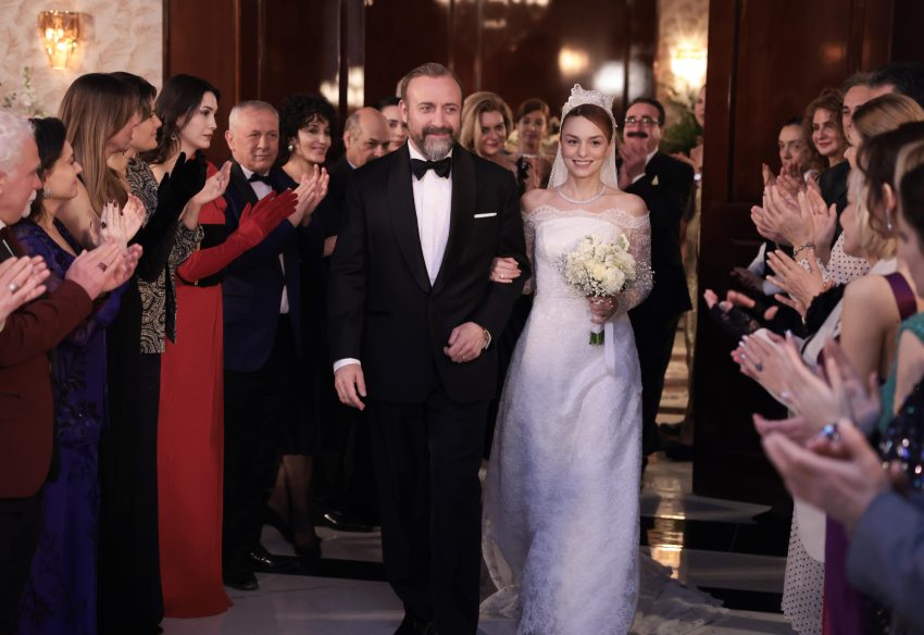 Nilperi Şahinkaya Kral Kaybederse’den neden ayrıldı, karakteri öldü mü, yeni projede ne oynayacak?