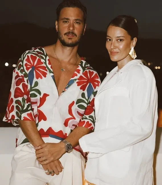 Pelin Akil, 8 yıldır evli olduğu Anıl Altan ile yollarını