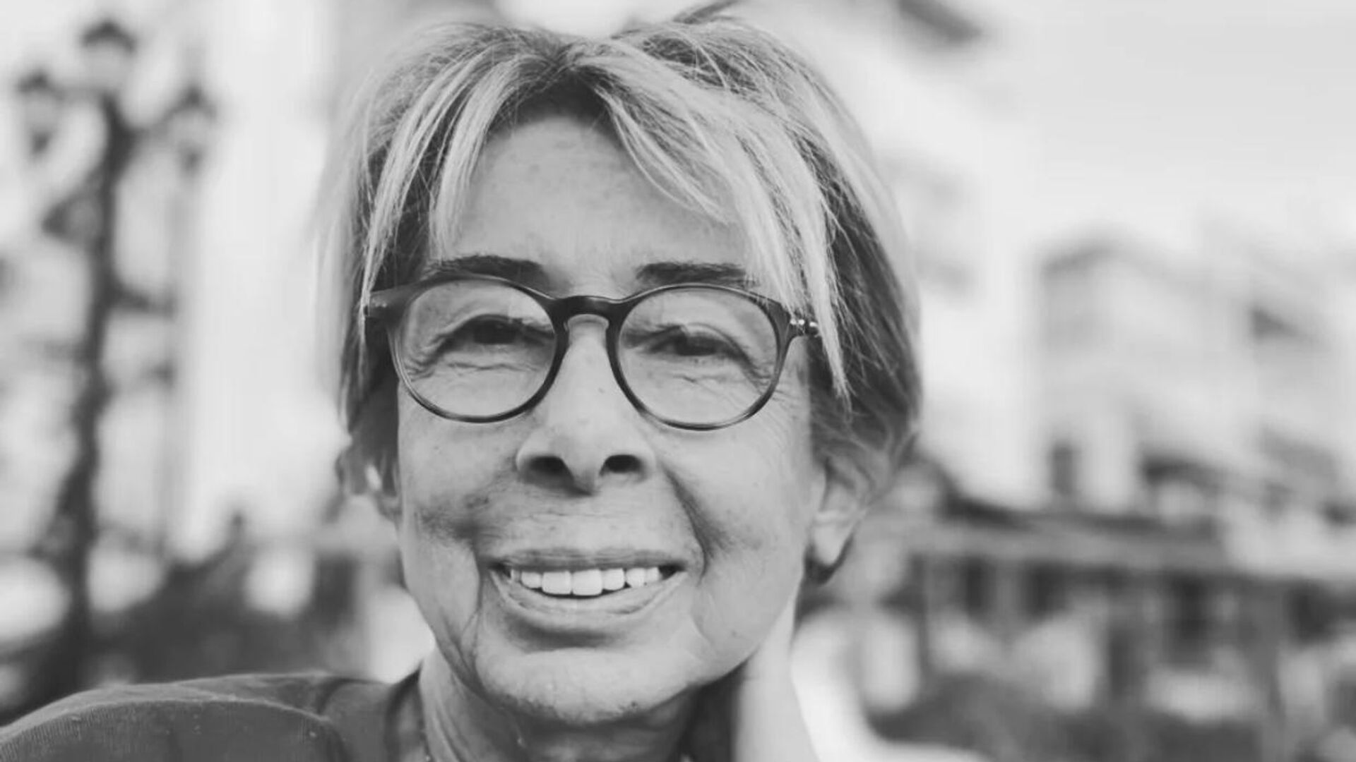 Bir Demet efsanevi yönetmeni Sevgi Birsel hayatını kaybetti. Ölüm nedeni