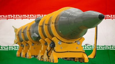 İran'ın geliştirdiği Siccil füzesi, 2400 kilometrelik menziliyle Orta Doğu'daki güvenlik