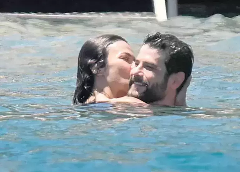Sinem Ünsal Bodrum Tatilinde Aşka Geldi: Berk Cankat’la Yeni Paylaşım