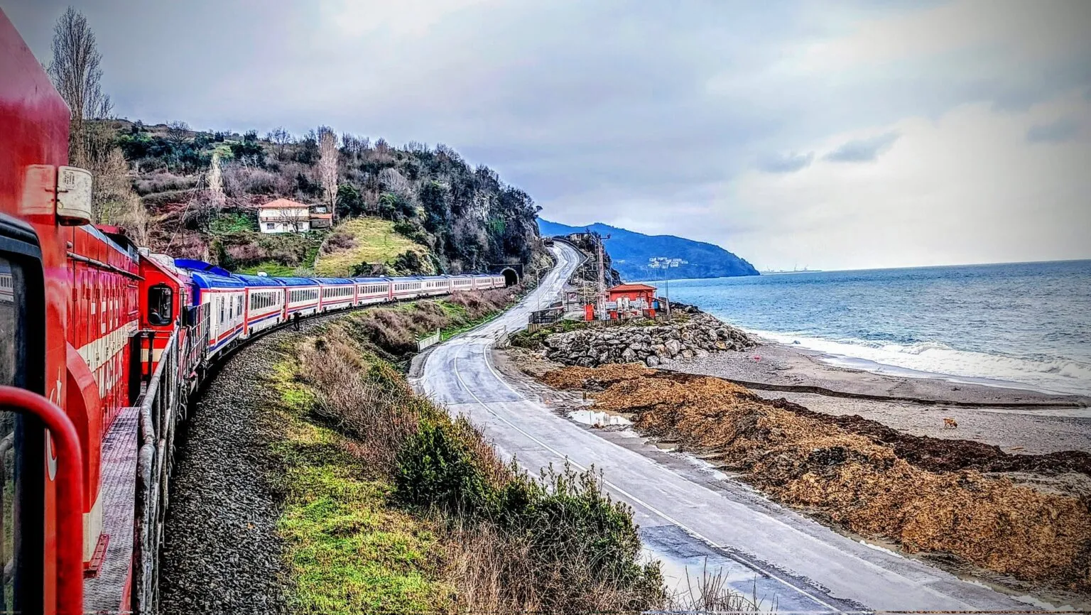 Turistik Karaelmas Ekspresi Nerelerden Geçiyor? Batı Karadeniz’in Büyüleyici Rotası