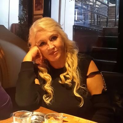 Yeşilçam’ın Acı Kaybı: Usta Oyuncu Aynur Akarsu 76 Yaşında Hayatını Kaybetti