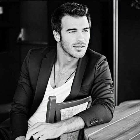 Yusuf Çim Kimdir, Kaç Yaşında? Aslen Nereli, Sevgilisi Kim, Hangi Dizi ve Filmlerde Rol Aldı? İtalya’da ‘Best International Actor’ Ödülü Aldı mı?