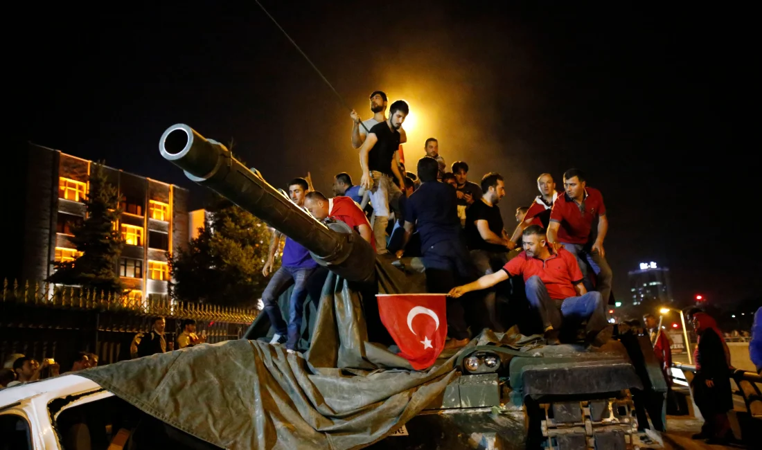 15 Temmuz Resmi Tatil mi? Noterler ve kargolar kapalı mı?