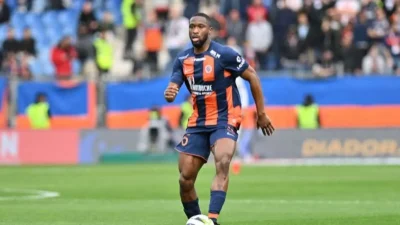 Süper Lig ekibi Çaykur Rizespor, uzun süredir sürdürdüğü stoper transferi