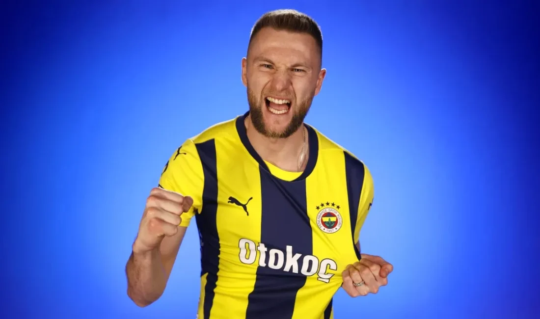 Fenerbahçe, Slovak stoper Milan Skriniar ile transfer görüşmelerine başlandığını Kamuyu