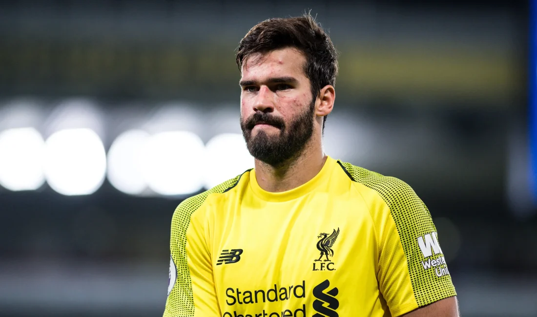 Alisson Becker Galatasaray iddiası kulübeden kulübeye dolaşıyor. Liverpool kalecisinin kamptan