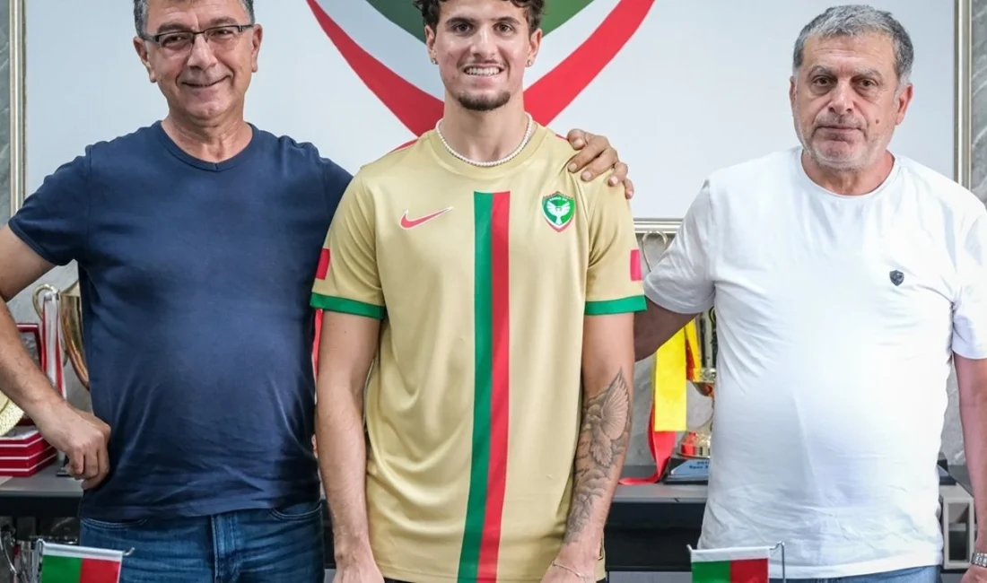Trendyol 1. Lig ekiplerinden Amed Sportif Faaliyetler, genç orta saha