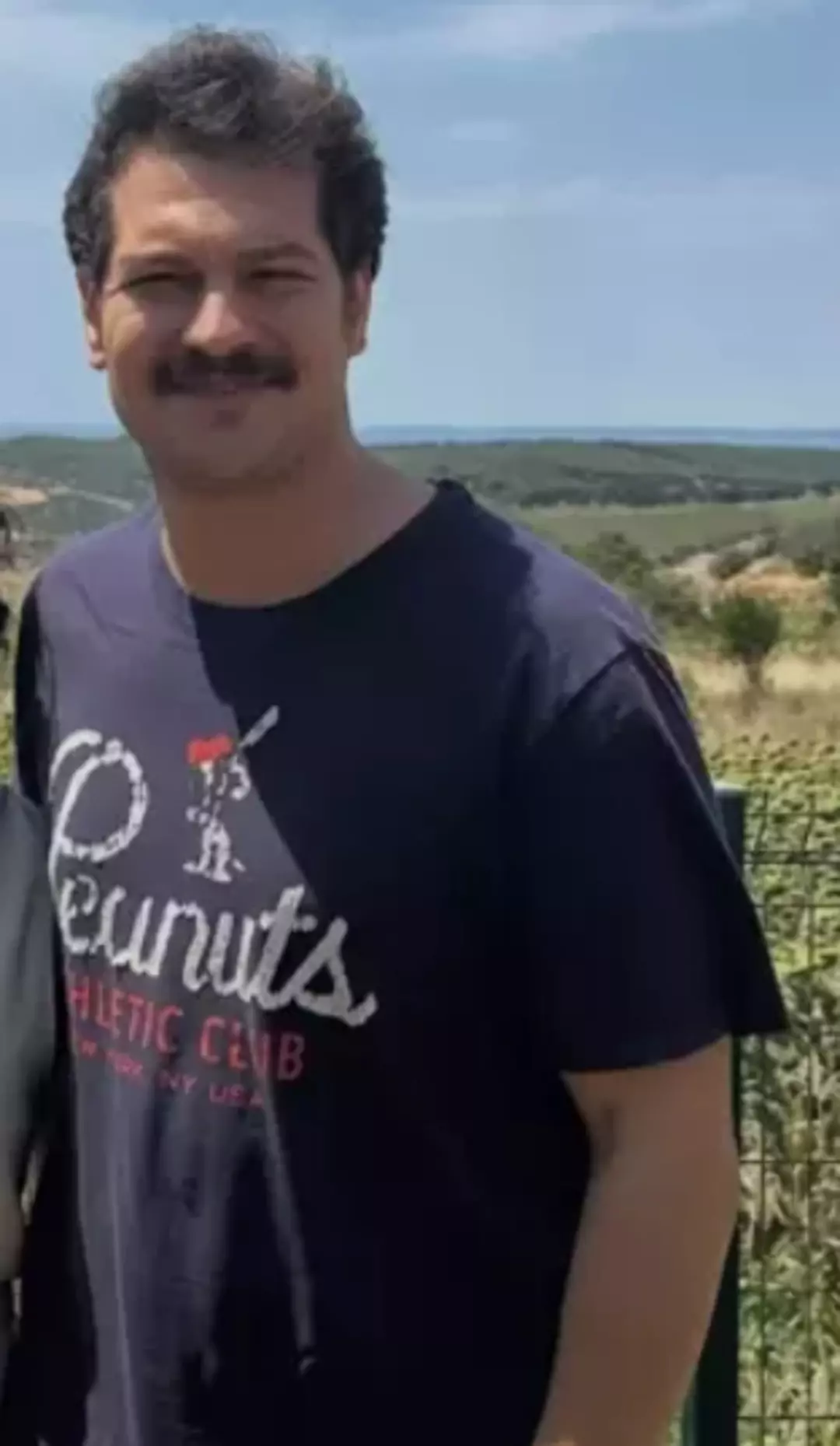 Bıyık Modası Çağatay’la Geri Döndü! Yeni Hali Retro Filmleri Aratmadı