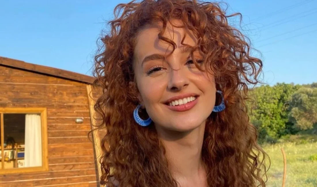 Nazlı Çetin, Bize Bir Şey Olmaz dizisindeki Meriç karakteriyle dikkatleri
