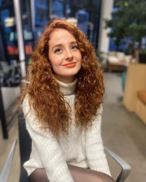 Bize Bir Şey Olmaz Dizisinin Meriç’i Nazlı Çetin Kimdir? Kaç Yaşında, Nereli, Evli mi, Boyu ve Kilosu Ne, Miss Turkey Kaçıncısı Oldu?