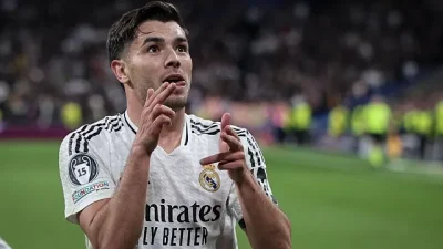 Fenerbahçeli taraftarlar, Real Madrid'in 25 yaşındaki yıldız futbolcusu Brahim Diaz