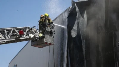 Bursa Osmangazi’de bir tekstil fabrikasında çıkan yangın paniğe yol açtı.