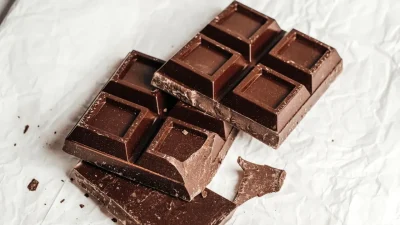 Küresel ekonomik krizlerin etkisiyle Türkiye’de birçok firma iflasın eşiğine gelirken,