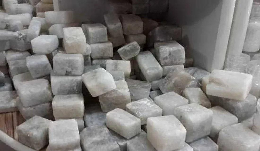Himalaya Dağları’nın derinliklerinden çıkarılan bu sabuna yaz aylarında yoğun rağbet