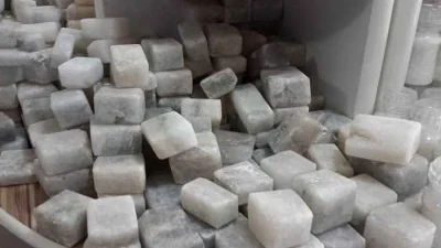 Himalaya Dağları’nın derinliklerinden çıkarılan bu sabuna yaz aylarında yoğun rağbet