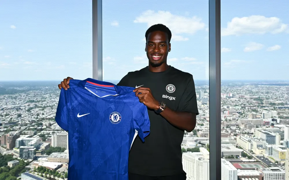 Premier Lig’in köklü kulüplerinden Chelsea, eski oyuncusunu kadrosuna dahil etti...