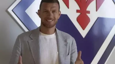 Süper Lig’in güçlü ekiplerinden Fenerbahçe’den ayrılan 39 yaşındaki Bosna Hersekli