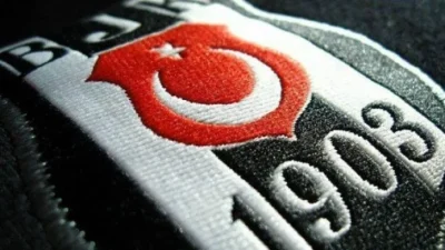 Beşiktaş futbol takımı, tarihe geçen anlaşmayı duyurmak için geri sayıma