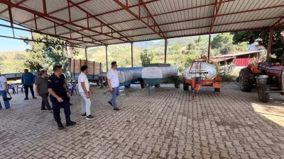 Manisa'nın Sarıgöl ilçesinde, yaz aylarının gelmesiyle birlikte artan hava sıcaklıklarının