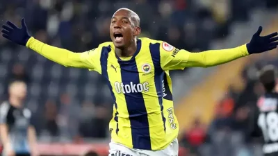 Fenerbahçe'nin Brezilyalı futbolcusu Anderson Talisca, Karagümrük FK ile oynanan hazırlık