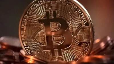 Kripto para piyasasının lideri Bitcoin, pazartesi günü yeni bir tarihi