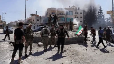 Suriye'nin güneyindeki Süveyda kentinde, dün ilan edilen ateşkese rağmen Dürzi