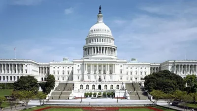 ABD'nin başkenti Washington D.C.’de bulunan Beyaz Saray, Pennsylvania Caddesi’ne bakan