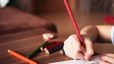 Kamu Denetçiliği Kurumu (KDK), özel öğretim kurumlarında uygulanan yüksek ücret