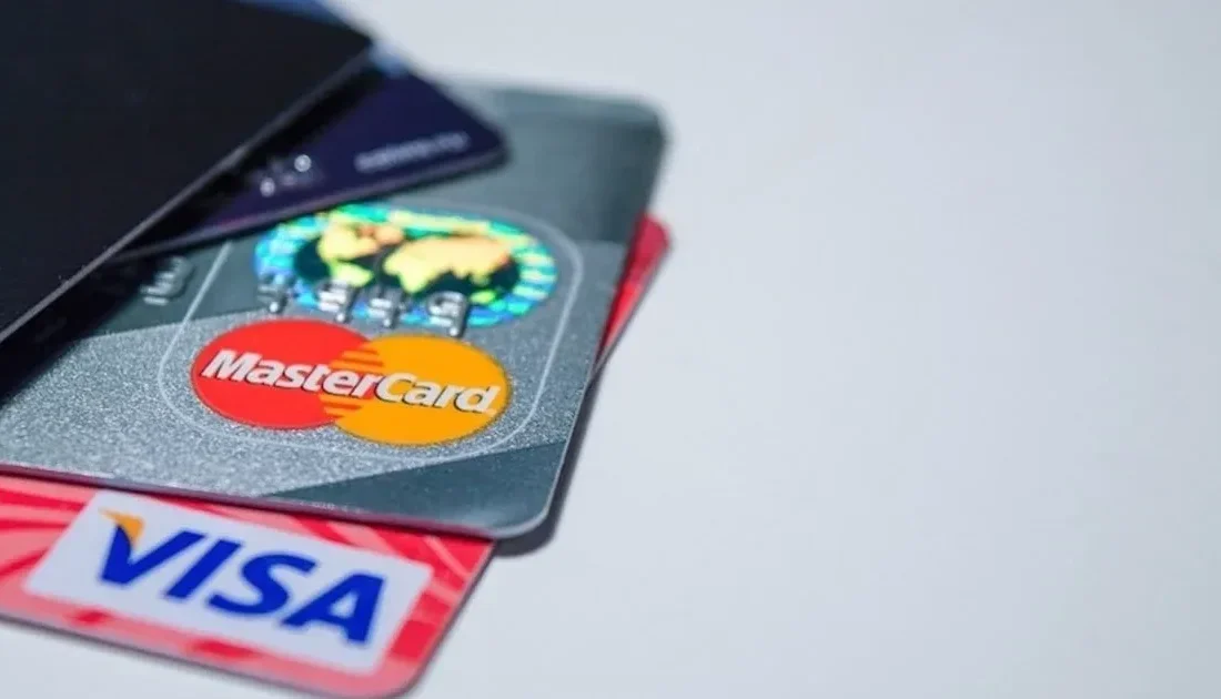 Rekabet Kurumu, küresel ödeme sistemleri devleri Mastercard ve Visa hakkında