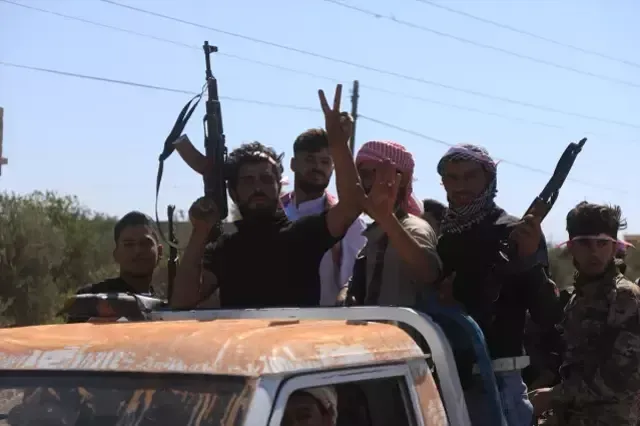 Suriye'nin güneyindeki Süveyda ilinde Dürzi milislerin başlattığı çatışmalar, yalnızca yerel